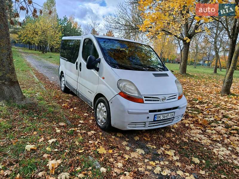 2005 nissan primastar
