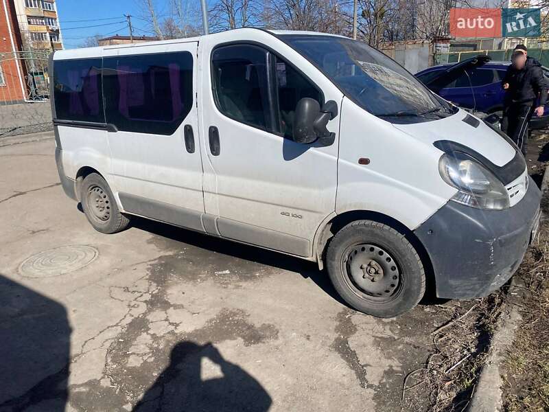 2005 nissan primastar