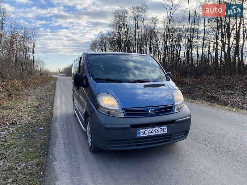 2005 nissan primastar