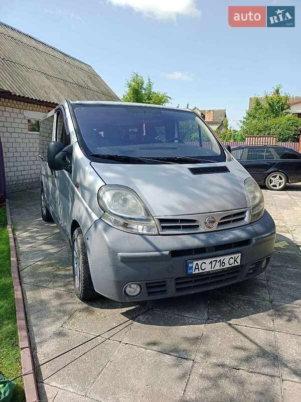 2005 nissan primastar