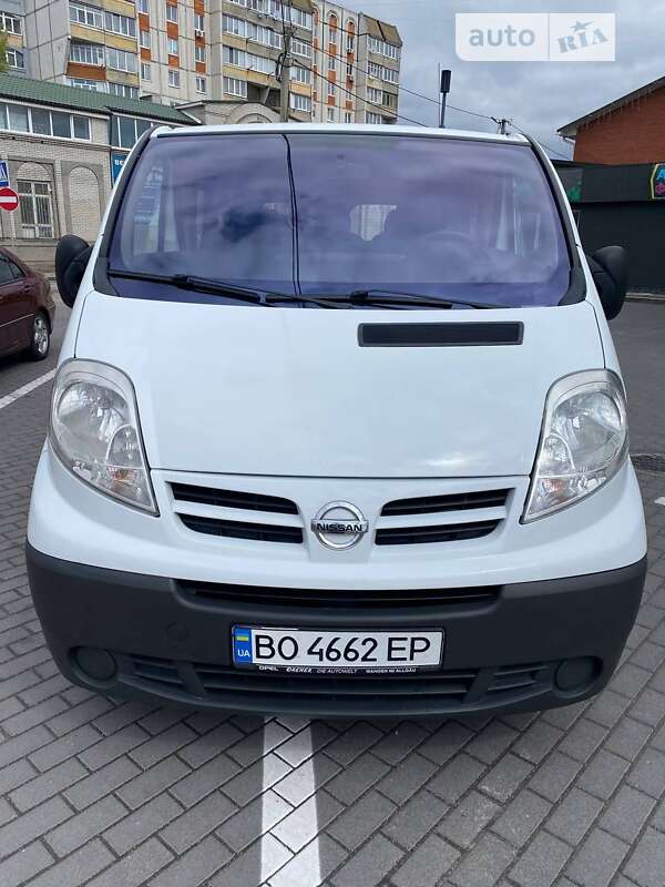 2007 nissan primastar