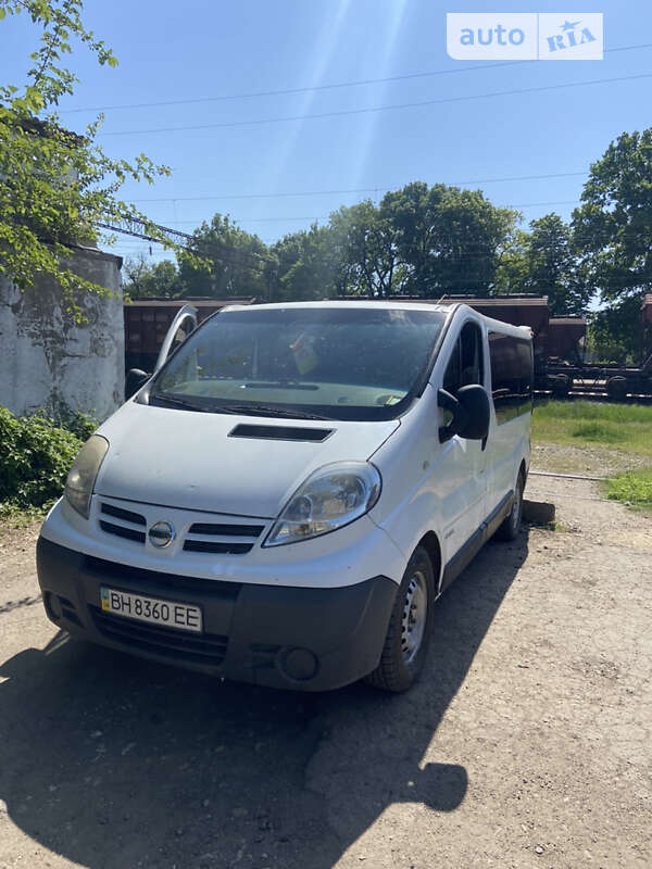 2008 nissan primastar
