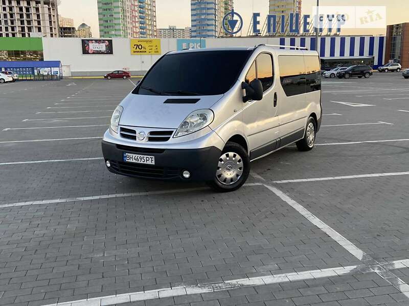 2007 nissan primastar