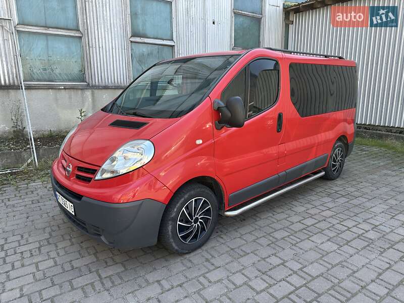 2009 nissan primastar