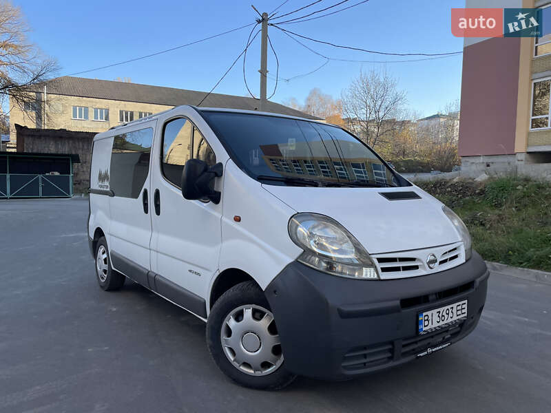 2004 nissan primastar