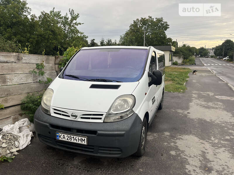 2005 nissan primastar