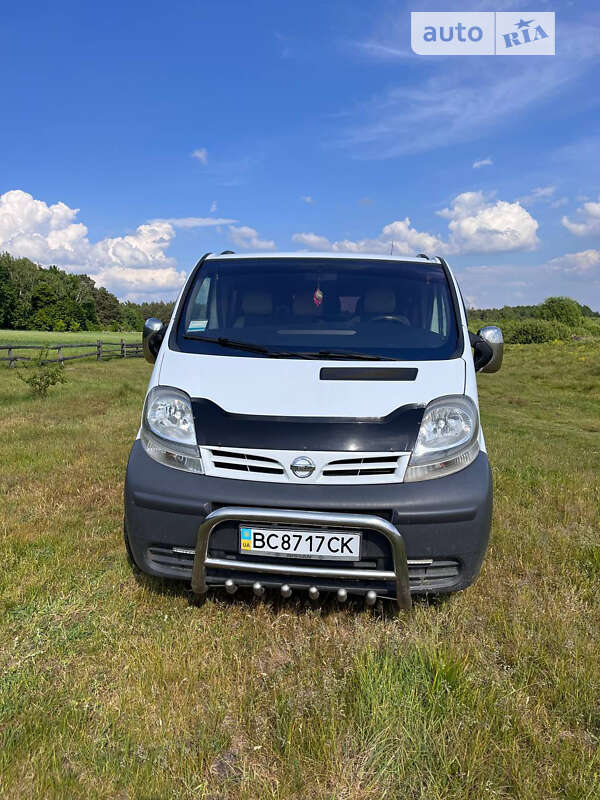 2005 nissan primastar