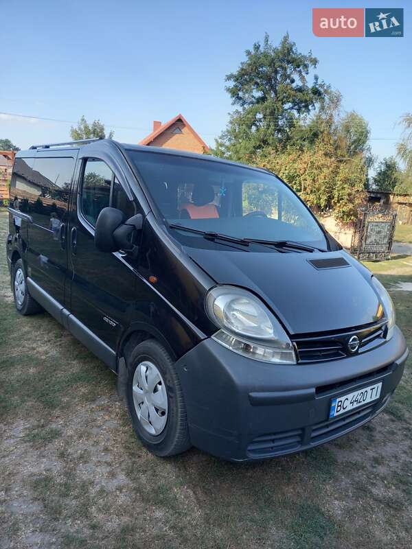 2006 nissan primastar