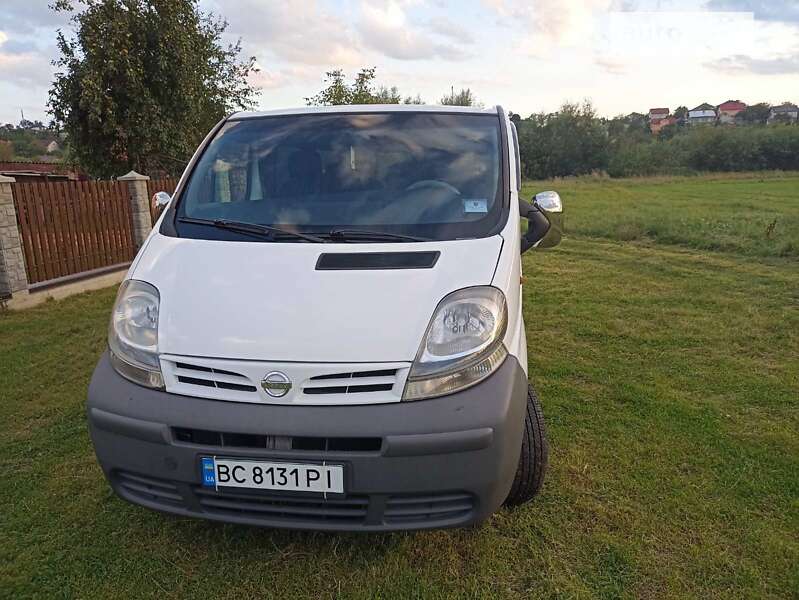 2006 nissan primastar