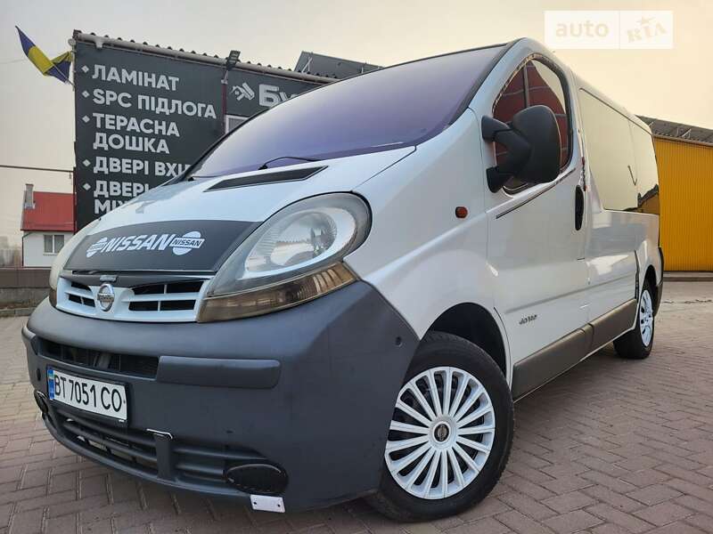 2006 nissan primastar