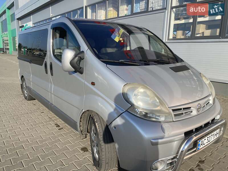 2003 nissan primastar