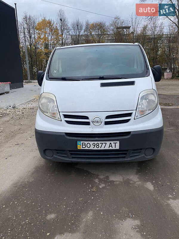 2007 nissan primastar