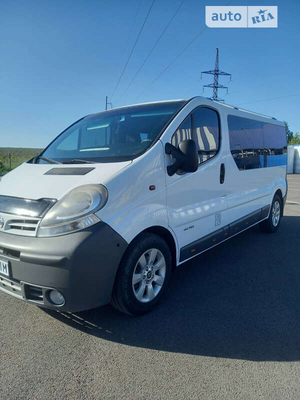 2006 nissan primastar