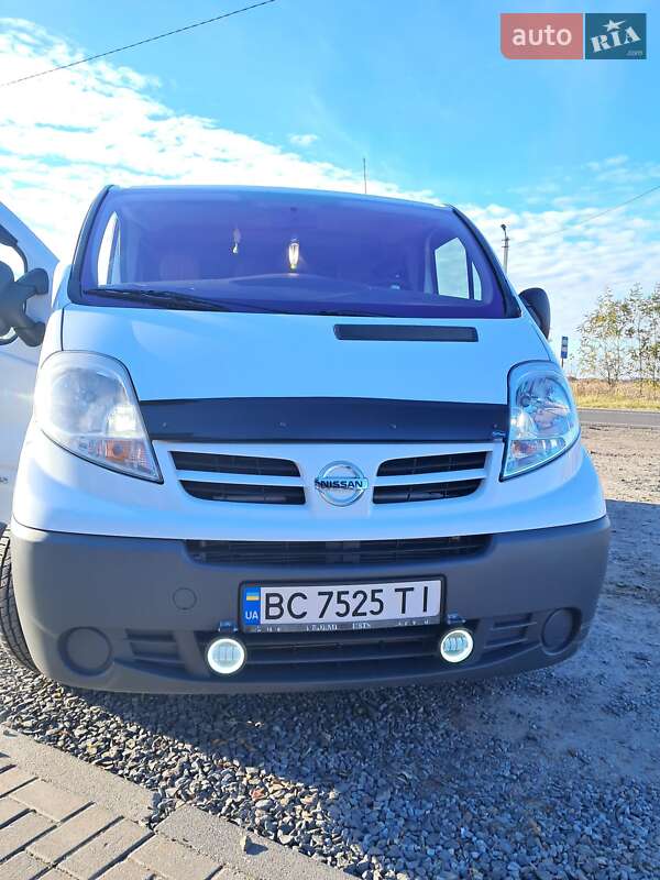 2013 nissan primastar