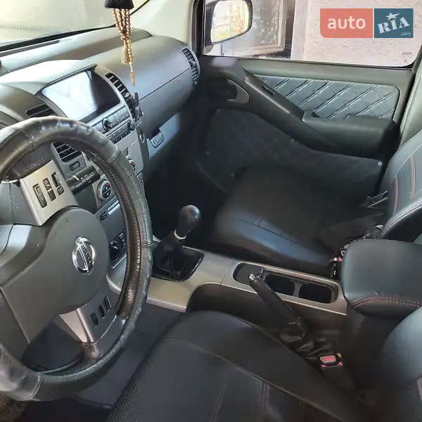 2005 nissan pathfinder