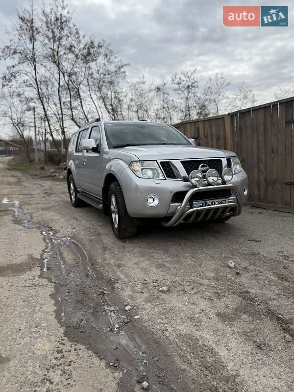2011 nissan pathfinder