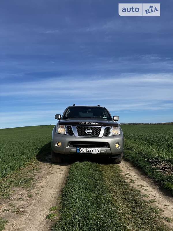 2011 nissan pathfinder