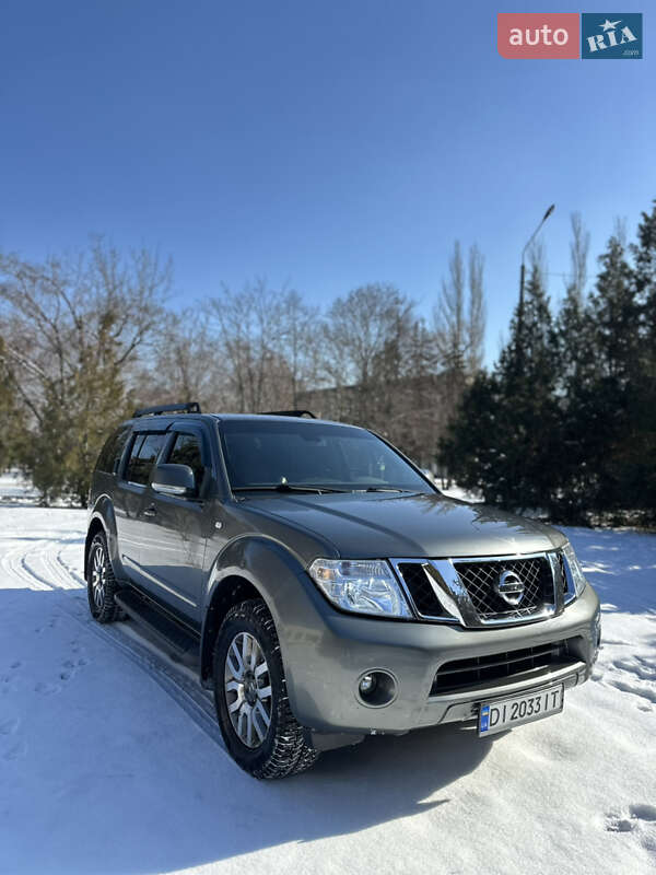 2012 nissan pathfinder