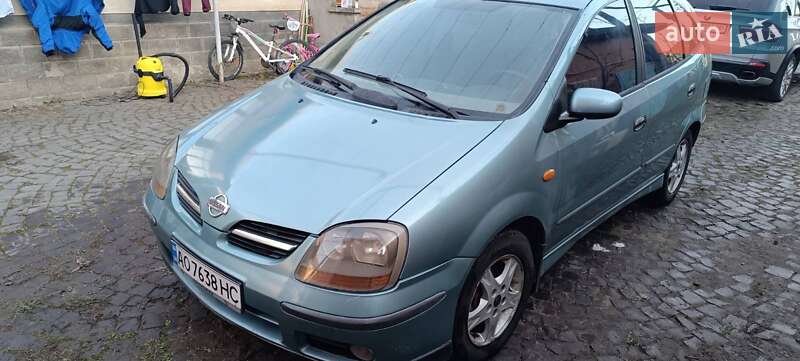 2002 nissan almera