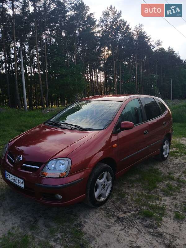 2001 nissan almera tino