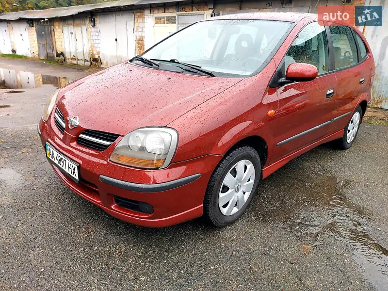 2000 nissan almera