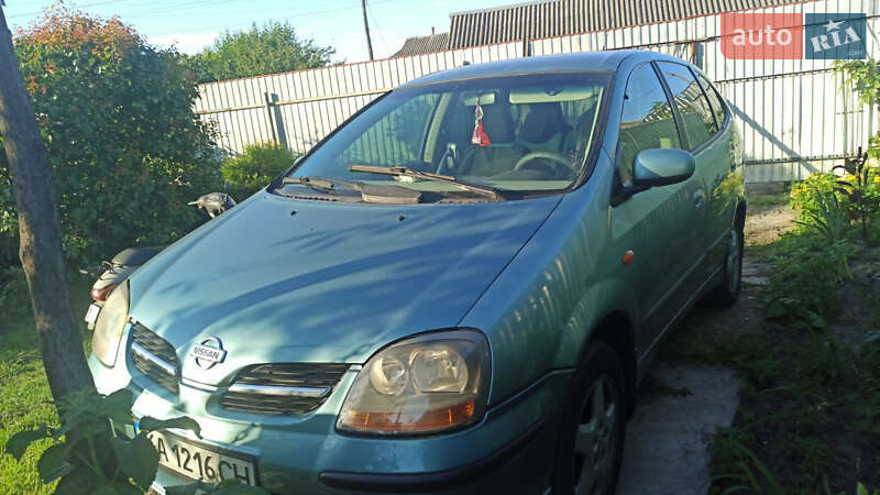 2002 nissan almera-tino