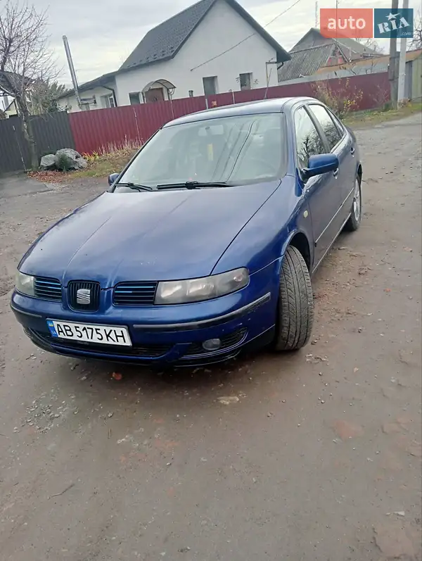 2000 seat toledo