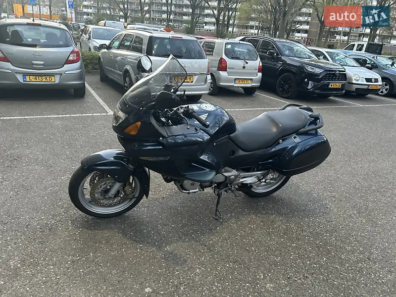 2001 honda rc 47