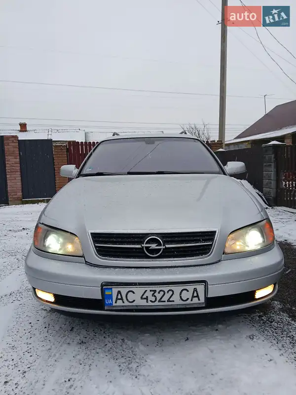 2003 opel omega
