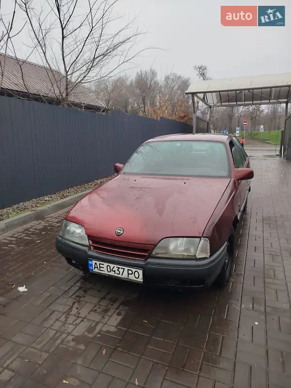 1989 opel omega