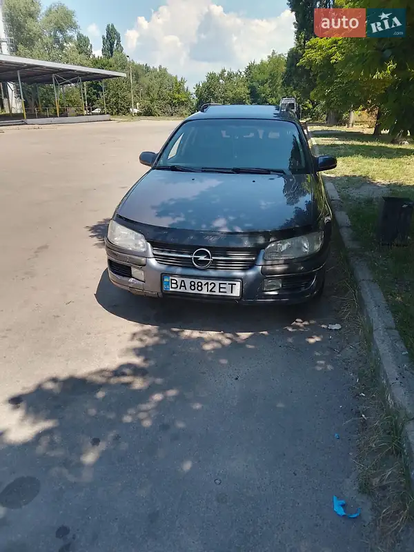 1995 opel omega