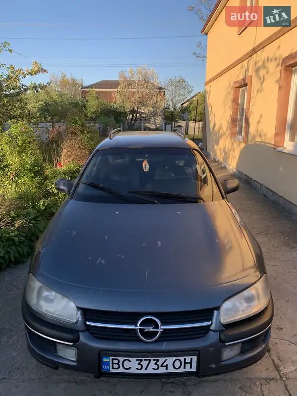 1996 opel omega