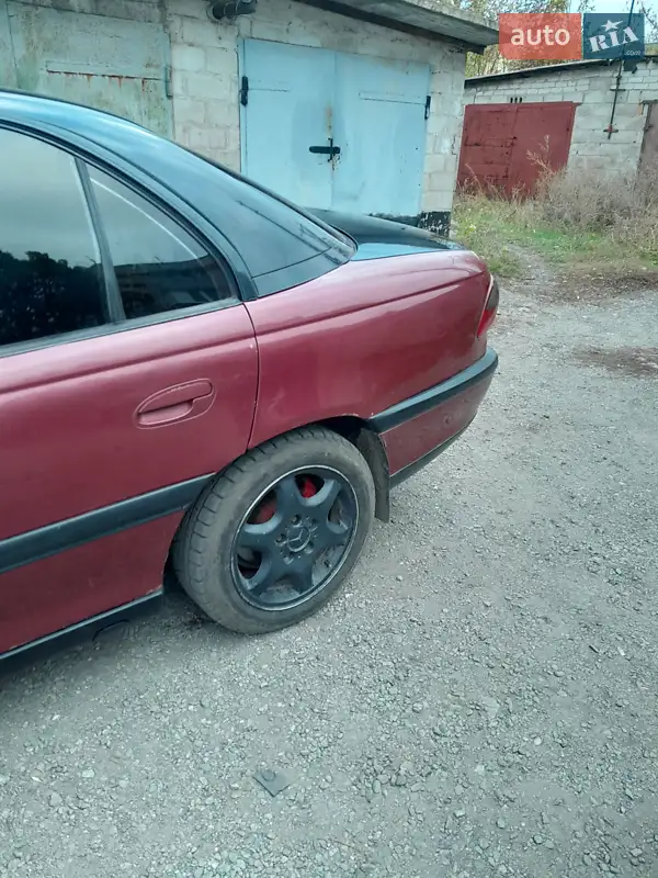 1995 opel omega
