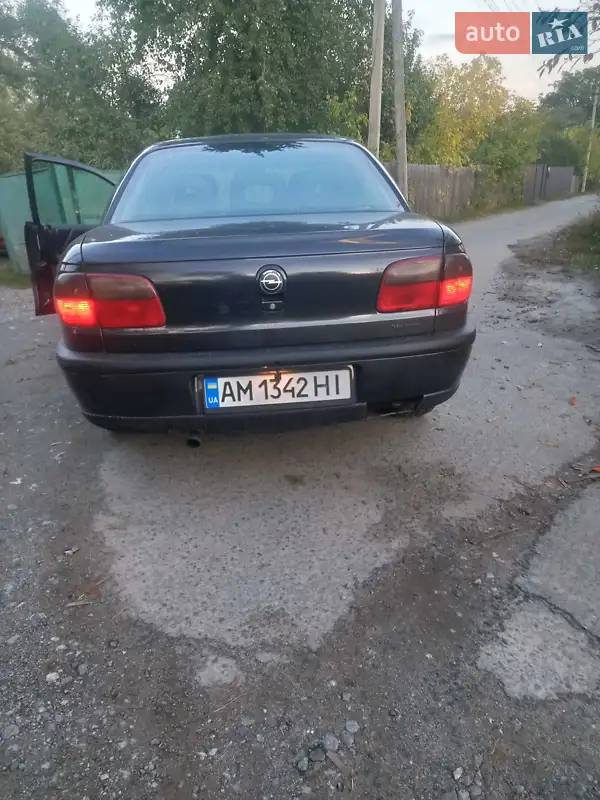 1995 opel omega