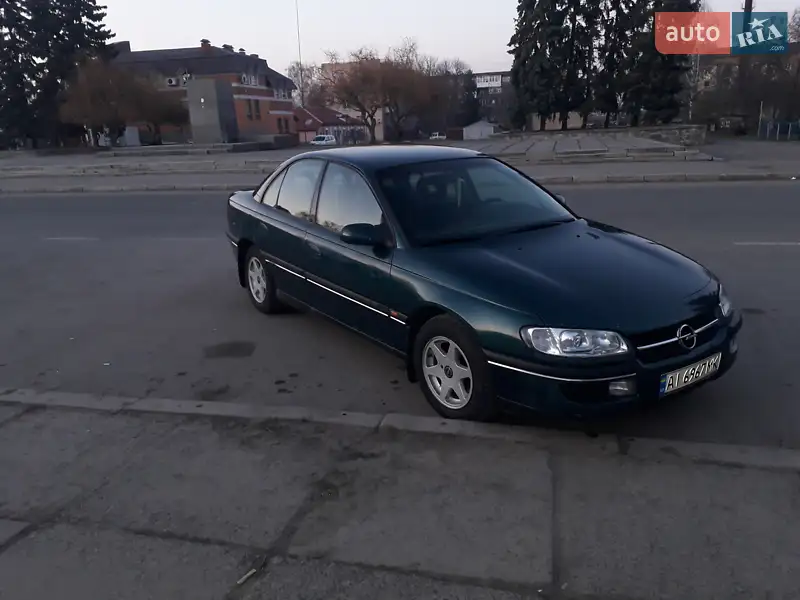 1996 opel omega