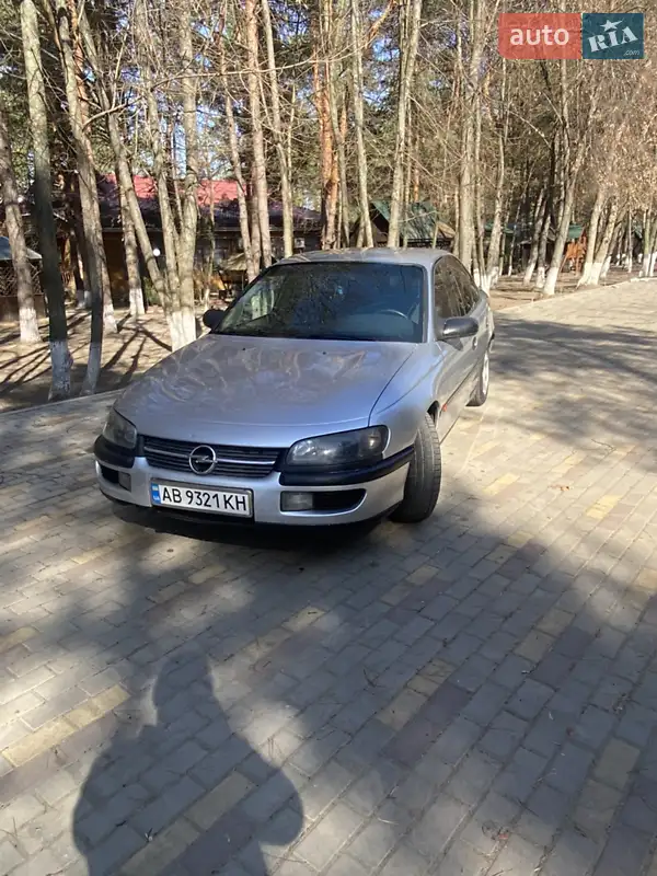 1996 opel omega