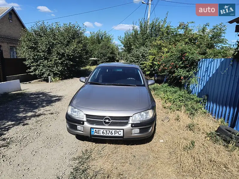 1996 opel omega