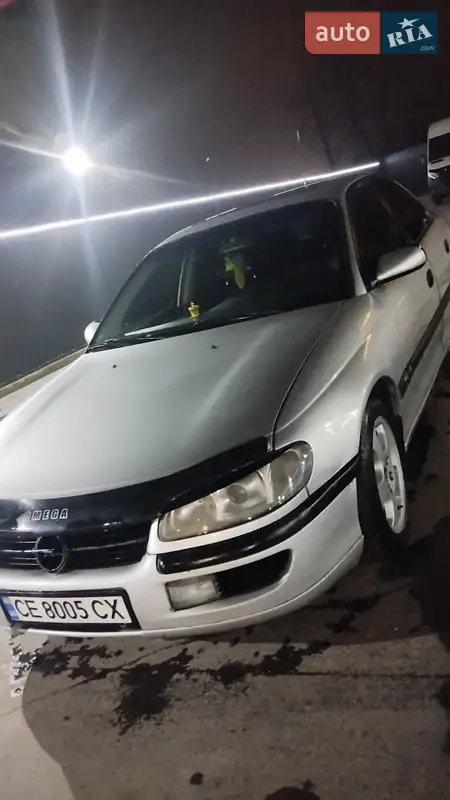 1996 opel omega
