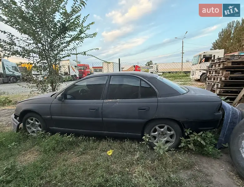 1995 opel omega