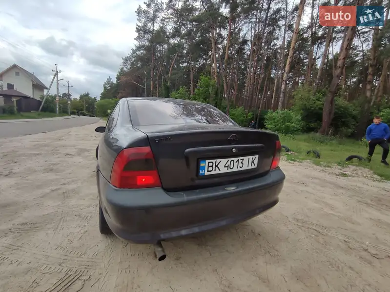 1997 opel vectra