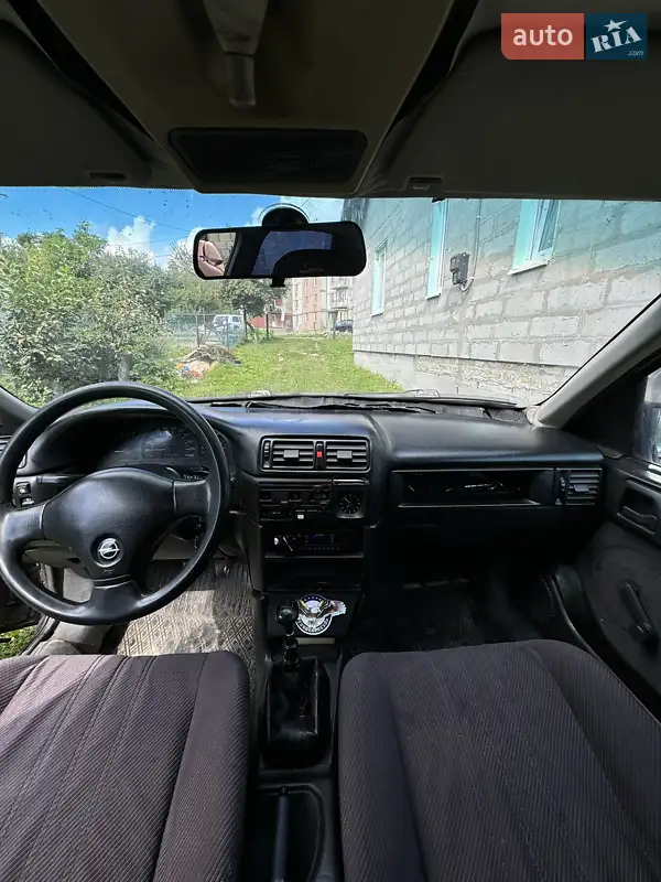 1990 opel vectra