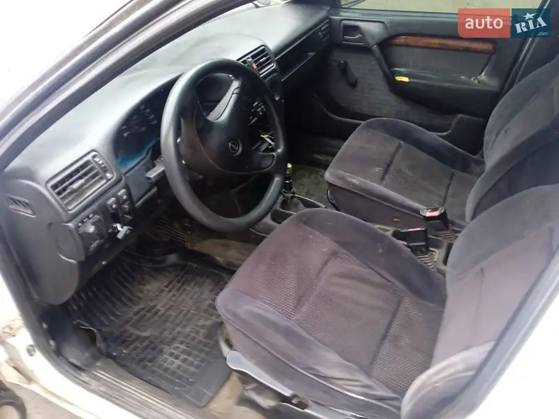 1993 opel vectra