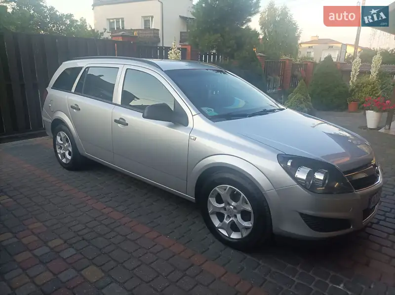 2010 opel astra