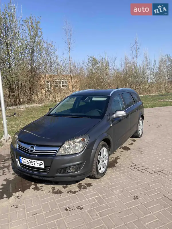 2010 opel astra