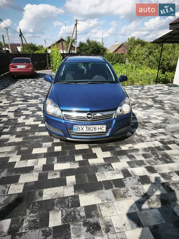 2010 opel astra station wagon