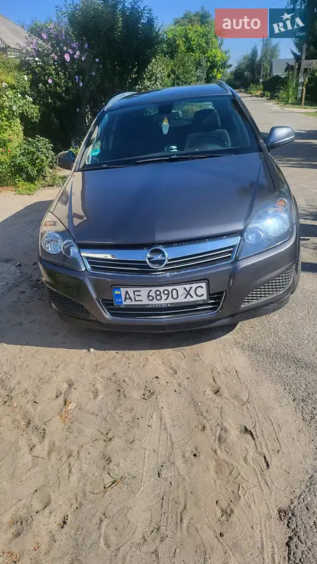 2010 opel astra station wagon