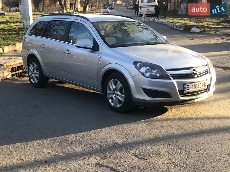 2010 opel astra