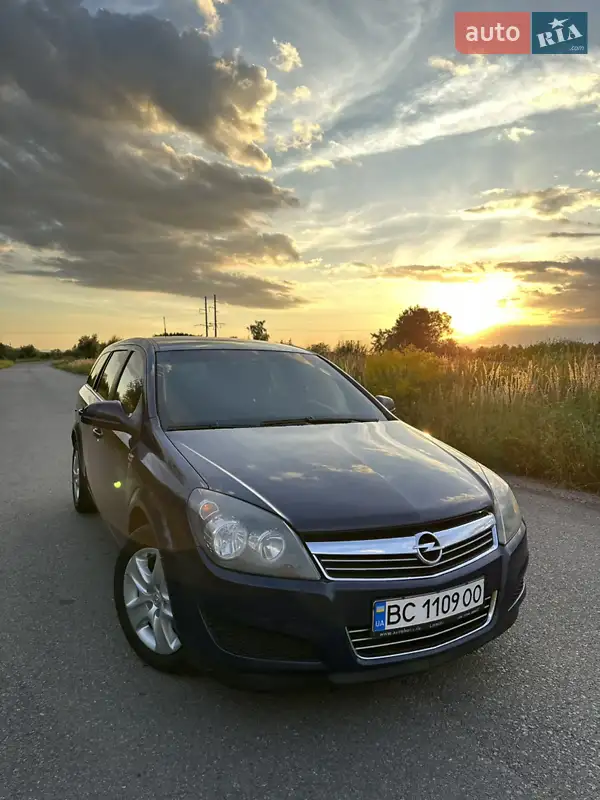 2010 opel astra station wagon