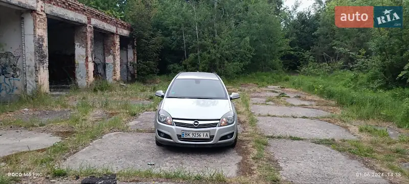 2010 opel astra