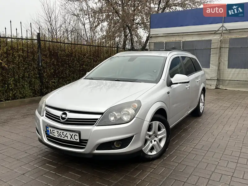 2010 opel astra